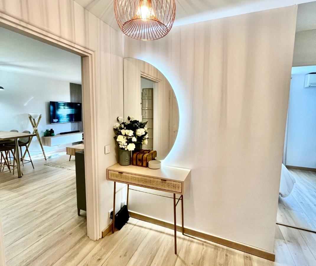 Magnifique 2 Chambres Terrasse Et Parking Saint Tropez Bagian luar foto